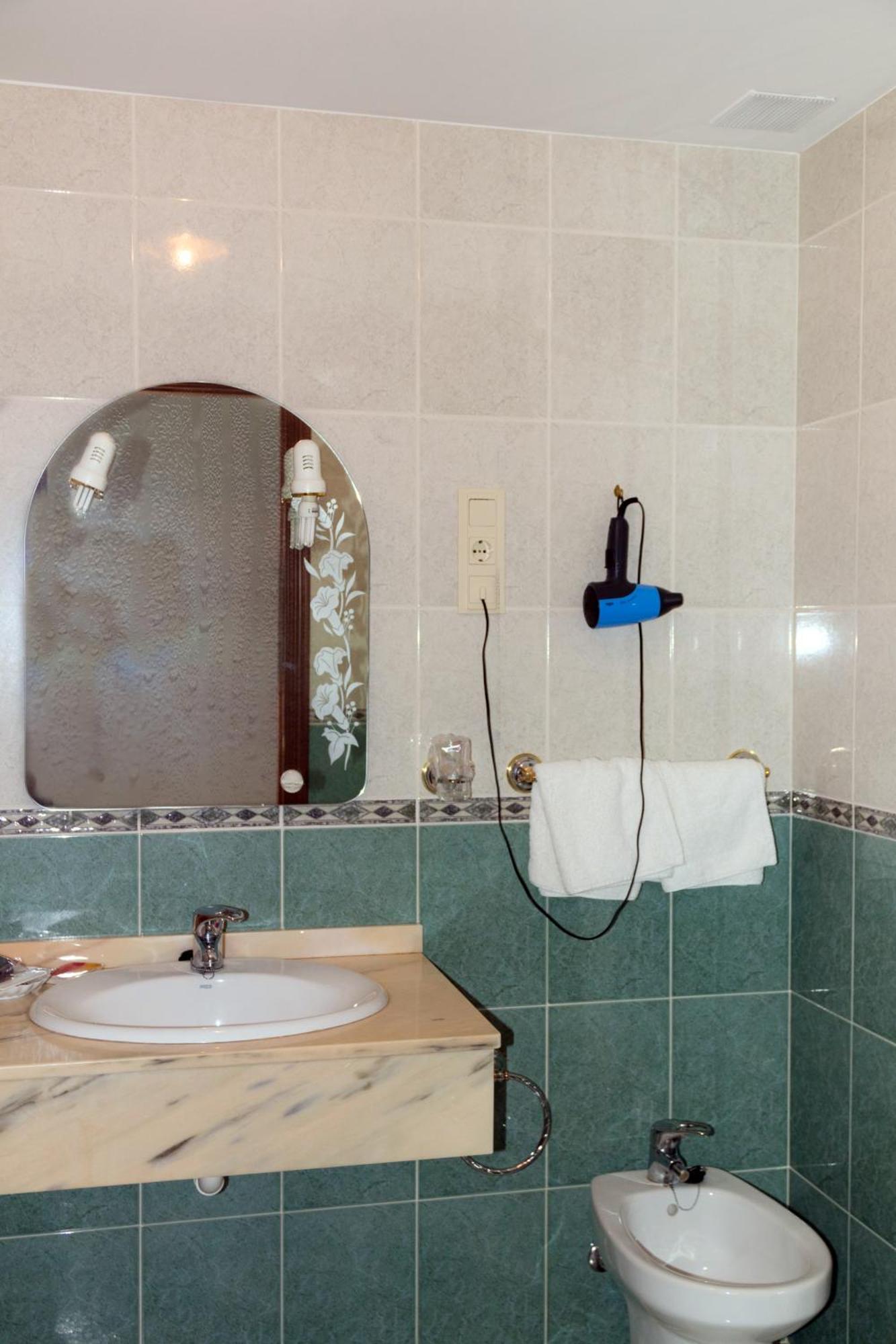 Hotel Avenida III Villadangos del Páramo Cameră foto